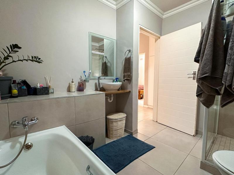 3 Bedroom Property for Sale in Wellway Park East Western Cape